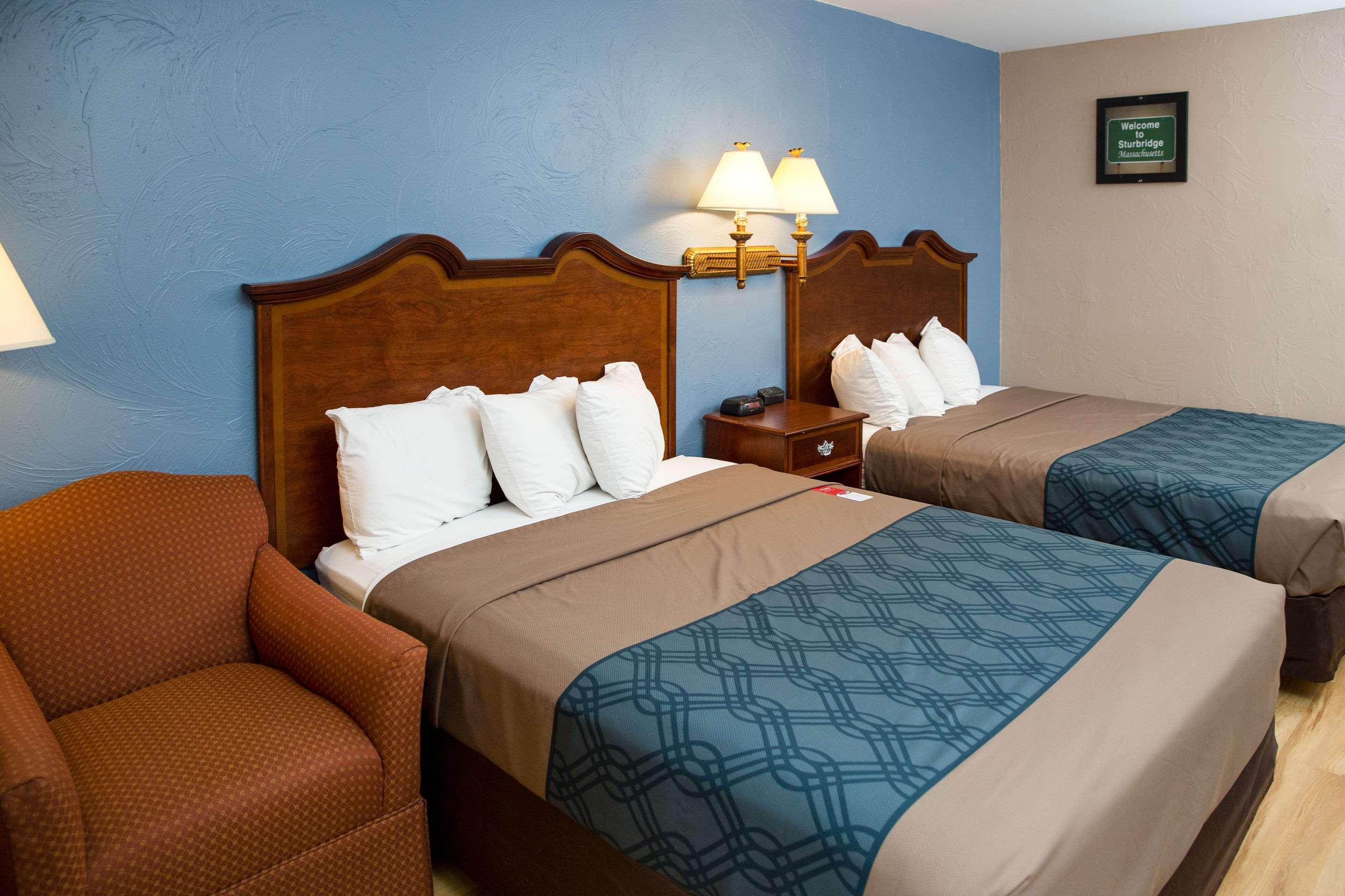 Econo Lodge Sturbridge Route 20 Экстерьер фото