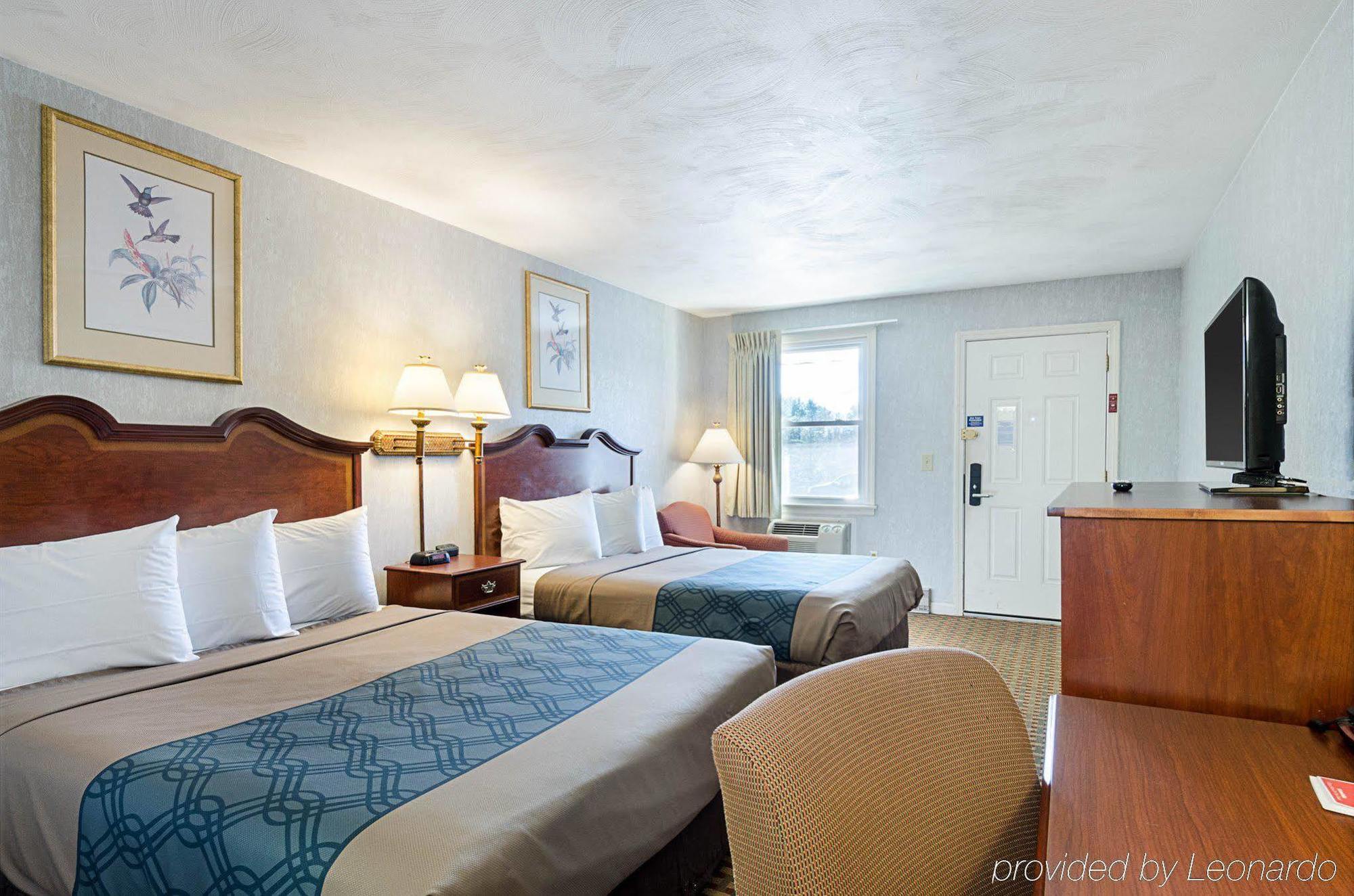Econo Lodge Sturbridge Route 20 Экстерьер фото